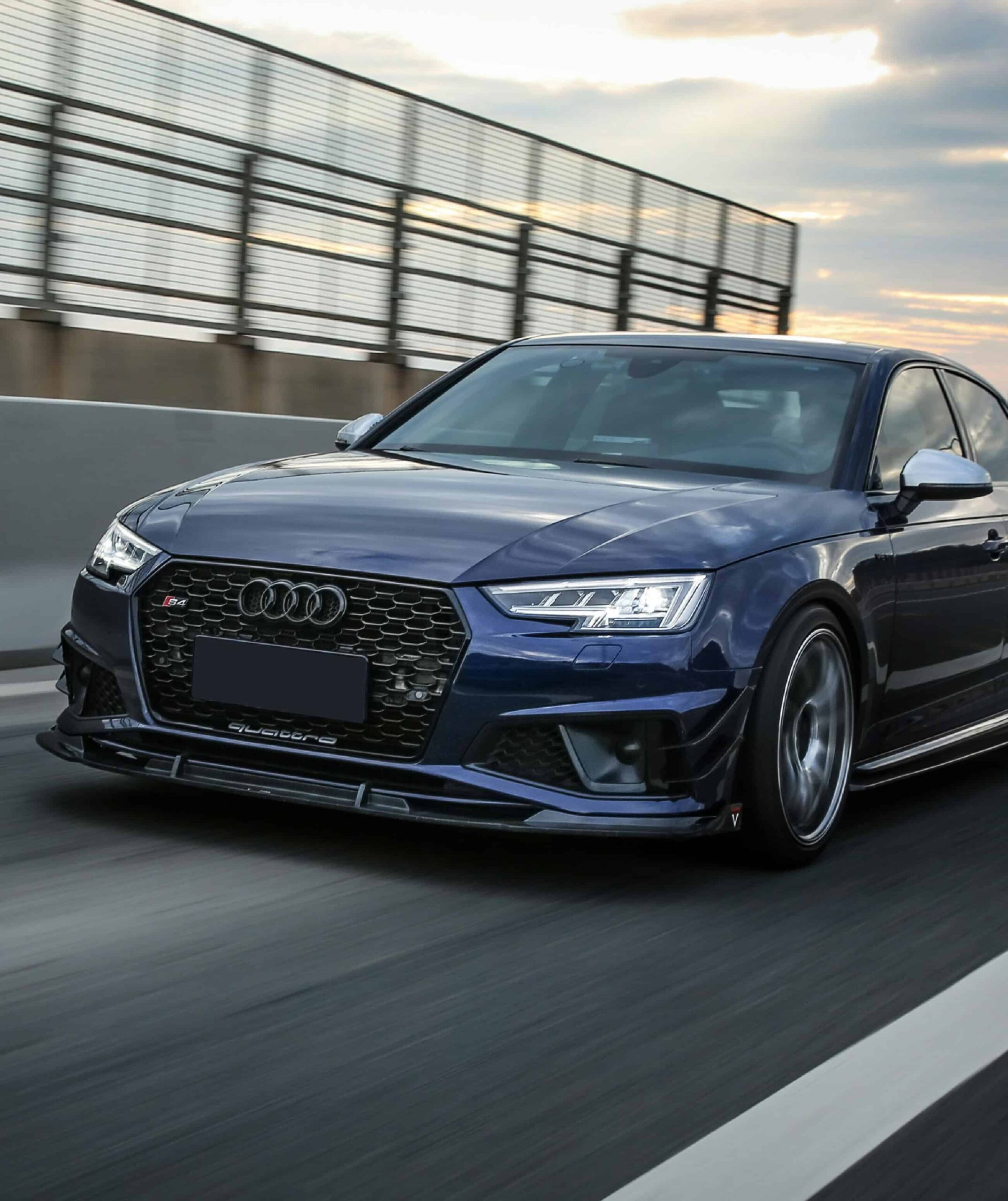 Audi_cover_001